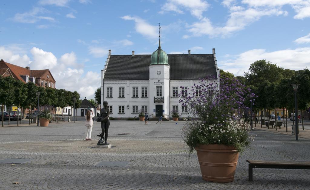 Pilgrimshuset Maribo Hotell Exteriör bild